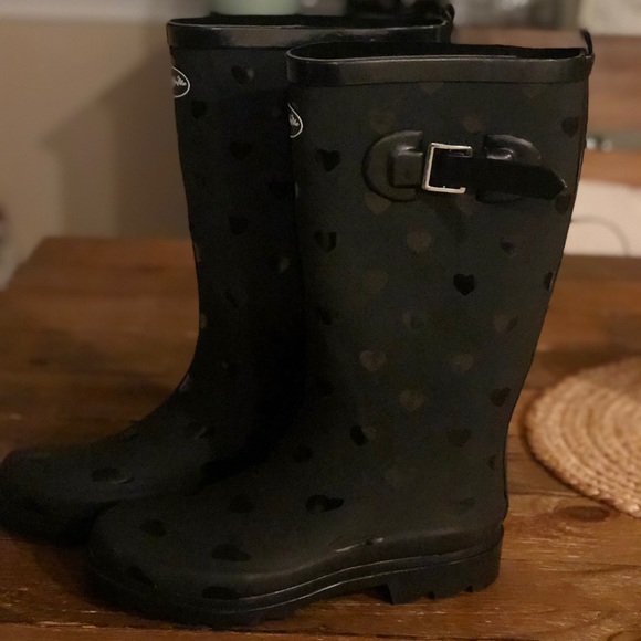 Heart Design Rain Boots - Picture 4 of 5